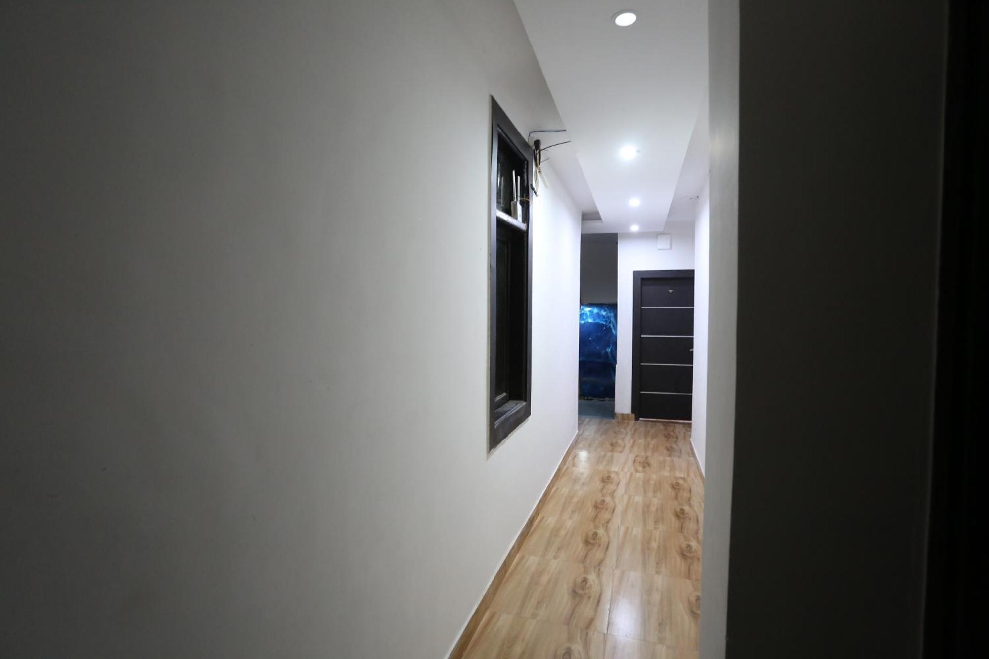 Hotel Twamev Couple Friendly Laxmi Nagar Neu-Delhi Exterior foto